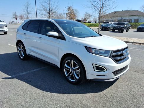 Used 2016 Ford Edge Sport w/ Equipment Group 401A image 3