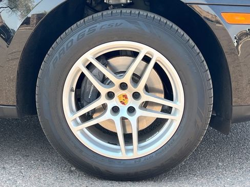 Used 2019 Porsche Macan AWD/4WD image 8