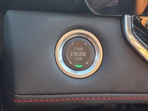 Certified 2024 Chevrolet Colorado Z71 w/ Z71 Convenience Package 2 image 11