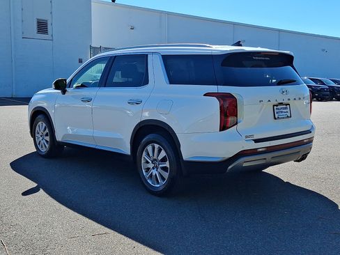 Used 2023 Hyundai Palisade SEL w/ Cargo Package AWD/4WD image 4
