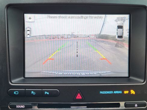 Used 2017 Ford Explorer Platinum image 17