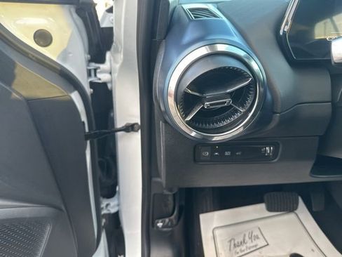 New 2026 Chevrolet Equinox EV LT image 18