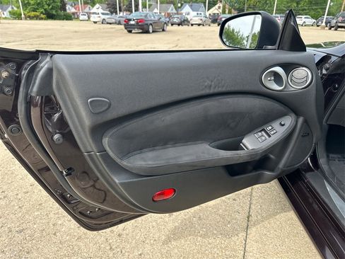 Used 2010 Nissan 370Z Touring w/ Sport Pkg RWD image 17