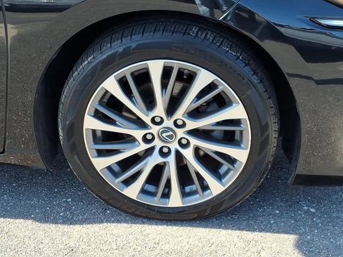 Used 2019 Lexus ES 350 w/ Premium Package FWD image 9