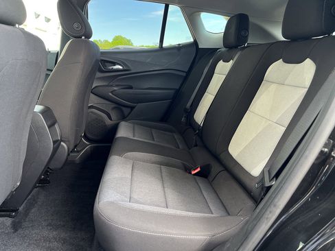 Used 2024 Chevrolet Trax LS FWD image 23