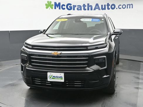 Used 2025 Chevrolet Traverse High Country w/ LPO, Floor Liner Package AWD/4WD image 23