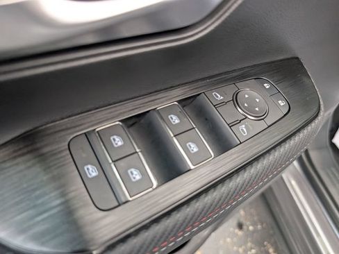 Certified 2025 Nissan Kicks SR AWD/4WD image 15