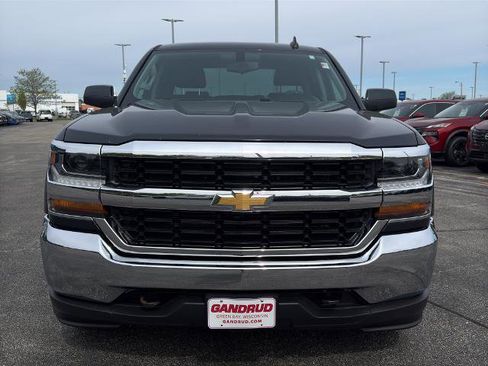 Used 2018 Chevrolet Silverado 1500 LT AWD/4WD image 4