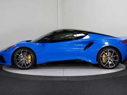 Used 2024 Lotus Emira First Edition image 7