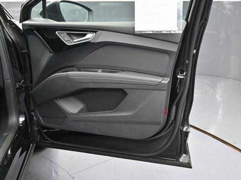 Used 2023 Audi Q4 e-tron Premium w/ Convenience Package image 36