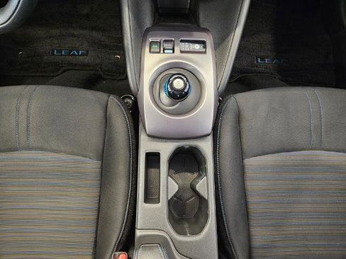 Certified 2023 Nissan Leaf S image 21