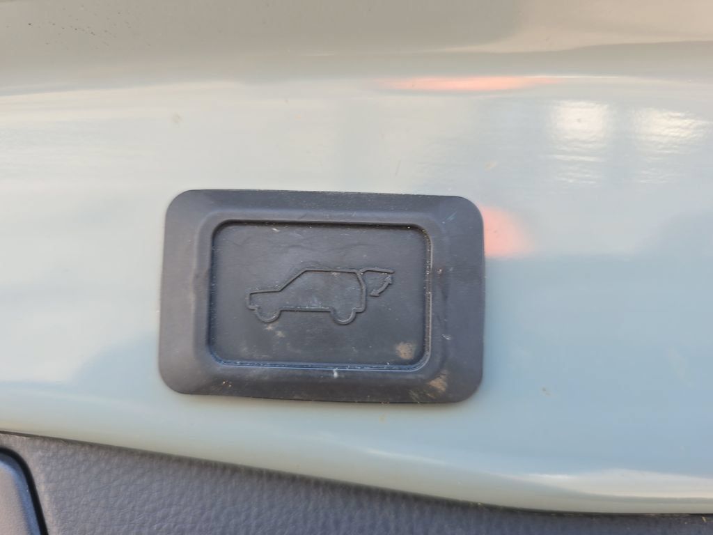 Used 2023 Toyota RAV4 XLE w/ Convenience Package AWD/4WD image 13