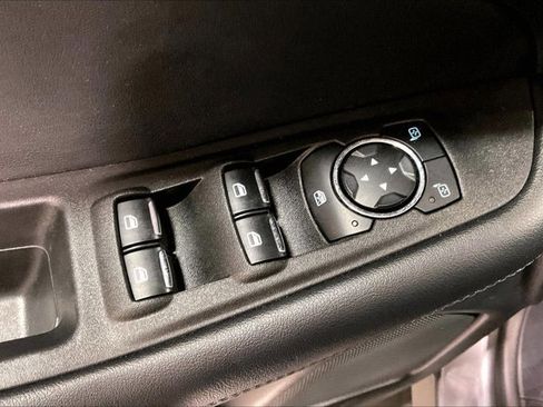 Used 2024 Ford Edge SEL image 39