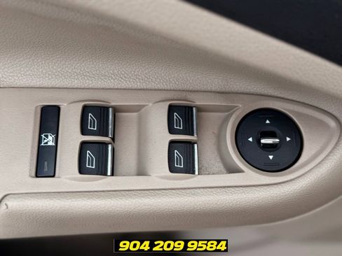 Used 2014 Ford Escape SE w/ Equipment Group 201A FWD image 16