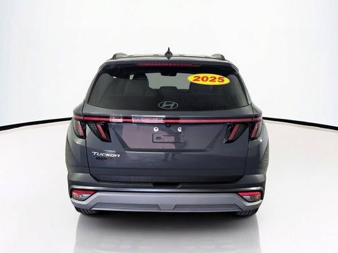 Used 2025 Hyundai Tucson SEL FWD image 6