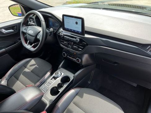 Used 2025 Ford Escape ST-Line Select AWD/4WD image 36