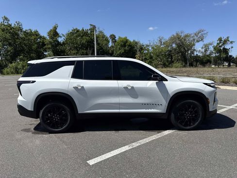 New 2026 Chevrolet Traverse LT w/ Midnight/Sport Edition FWD image 2