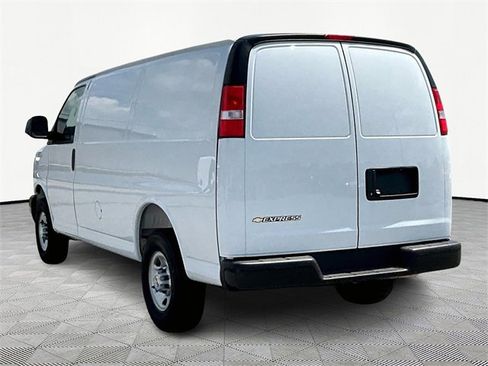 New 2025 Chevrolet Express 2500 w/ Driver Convenience Package image 4