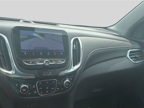 Used 2023 Chevrolet Equinox Premier AWD/4WD image 13