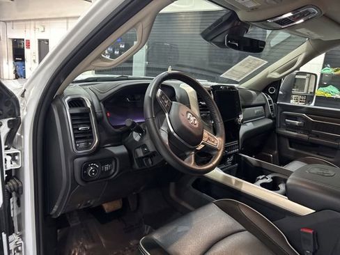 Used 2024 RAM 2500 Laramie w/ Safety Group AWD/4WD image 11