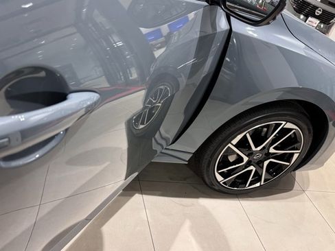 New 2025 Nissan Sentra SR image 6