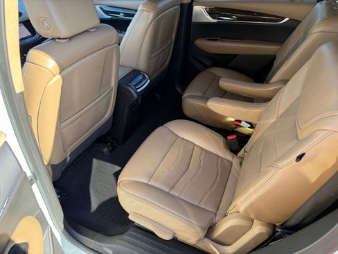 Used 2020 Cadillac XT6 Premium Luxury w/ Platinum Package image 16