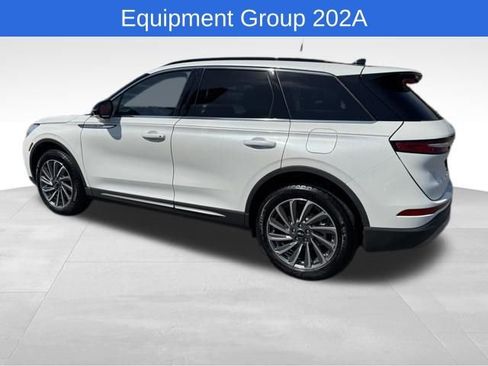 Certified 2025 Lincoln Corsair Reserve w/ Equipment Group 202A AWD/4WD image 6