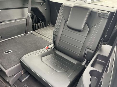 Used 2022 Volkswagen Atlas SEL Premium image 27