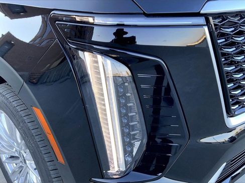 New 2026 Cadillac Escalade Luxury image 14