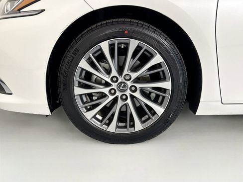 Certified 2021 Lexus ES 350 w/ Premium Package image 30