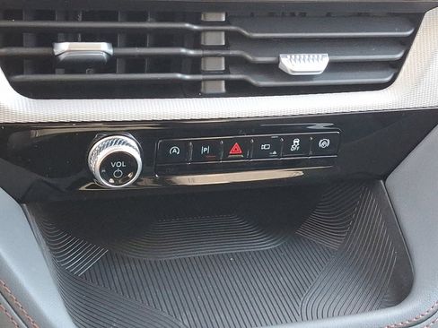 New 2026 Ford Explorer Active image 17