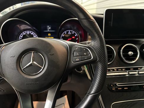 Used 2019 Mercedes-Benz GLC 300 4MATIC image 17