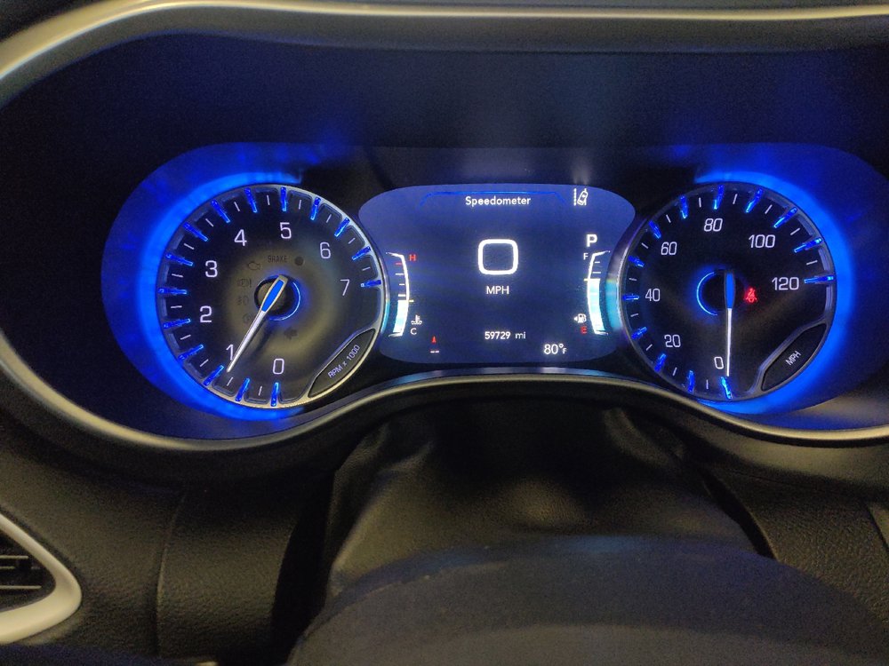 Used 2024 Chrysler Pacifica Touring-L FWD image 23