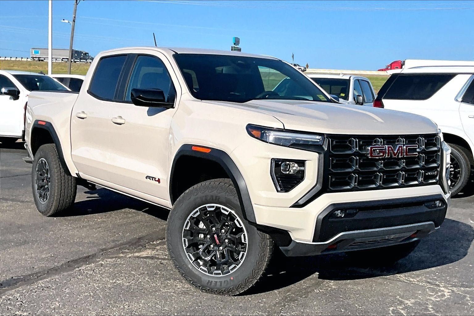 New 2026 GMC Canyon AT4 AWD/4WD image 2