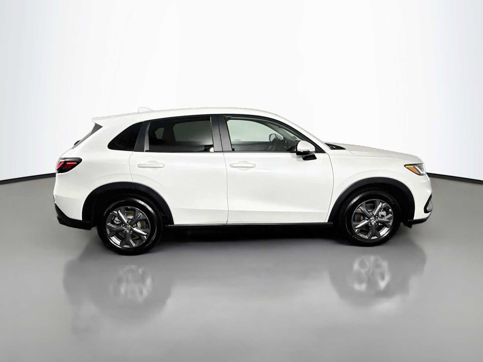 Used 2027 Honda HR-V LX image 8