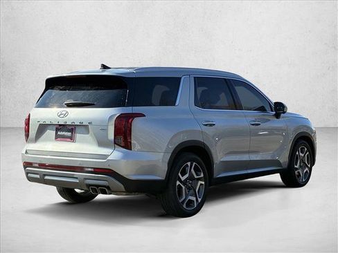 Used 2024 Hyundai Palisade SEL w/ Premium Package image 5