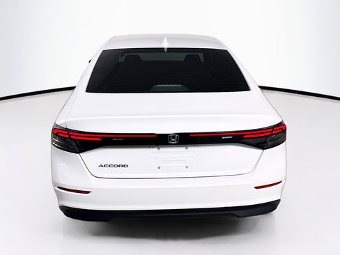 Certified 2023 Honda Accord EX image 30