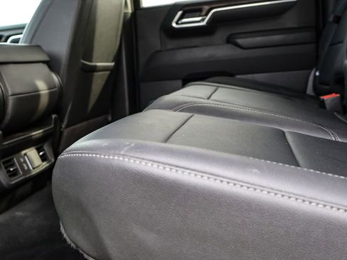 Certified 2025 GMC Sierra 1500 SLT image 12