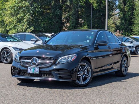 Used 2020 Mercedes-Benz C 300 4MATIC Sedan image 1