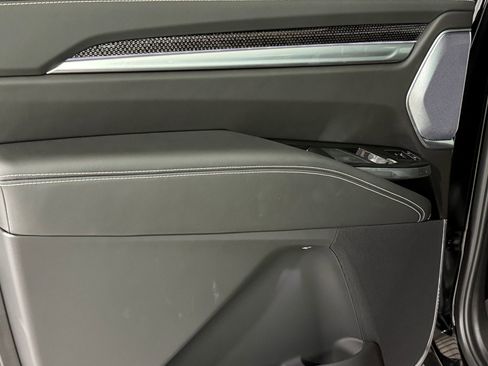 New 2026 Cadillac Escalade ESV V w/ LPO, ONYX Package image 46