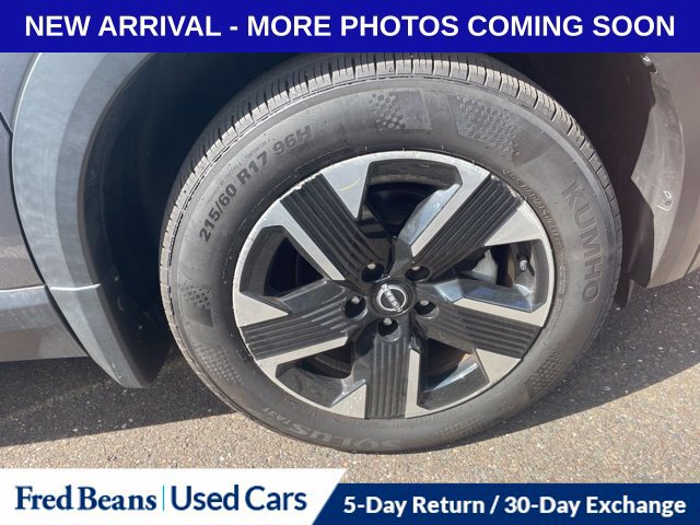 Used 2025 Nissan Kicks SV AWD/4WD image 15