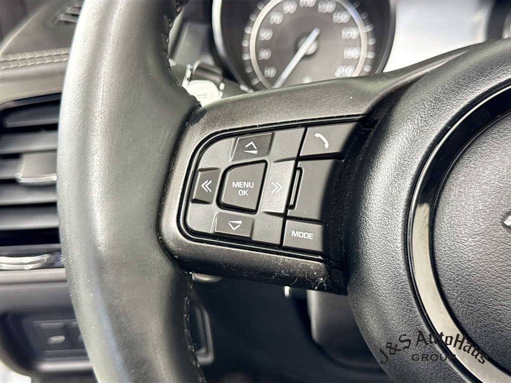Used 2016 Jaguar F-TYPE R AWD/4WD image 13