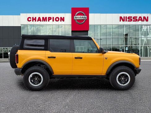 Used 2022 Ford Bronco Badlands w/ Sasquatch Package image 8