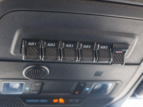 Used 2024 Ford Bronco Wildtrak image 25