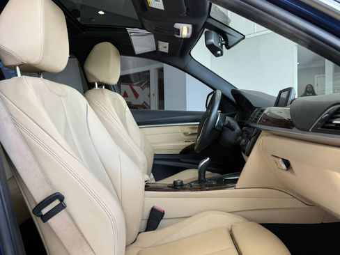 Used 2018 BMW 330i xDrive Sedan AWD/4WD image 19