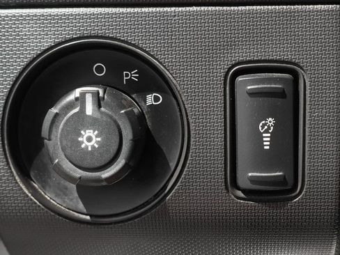 Used 2013 Ford F550 2WD Crew Cab Super Duty w/ Payload Upgrade Pkg image 15