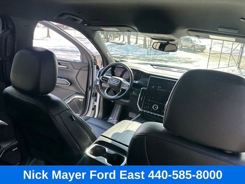 Used 2024 GMC Acadia Elevation image 38