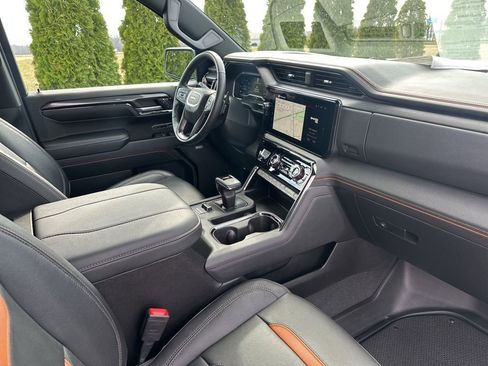 Used 2023 GMC Sierra 1500 AT4 w/ Technology Package image 37