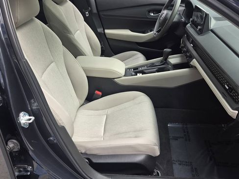 Used 2025 Honda Accord SE image 17