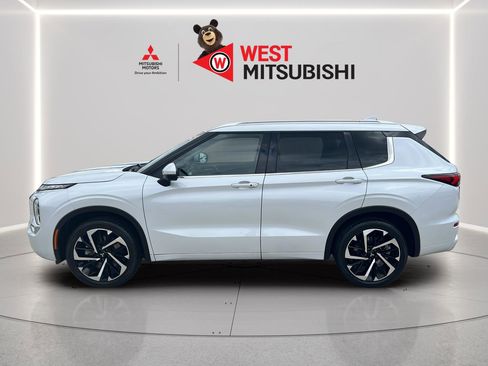 Used 2022 Mitsubishi Outlander SEL FWD image 2